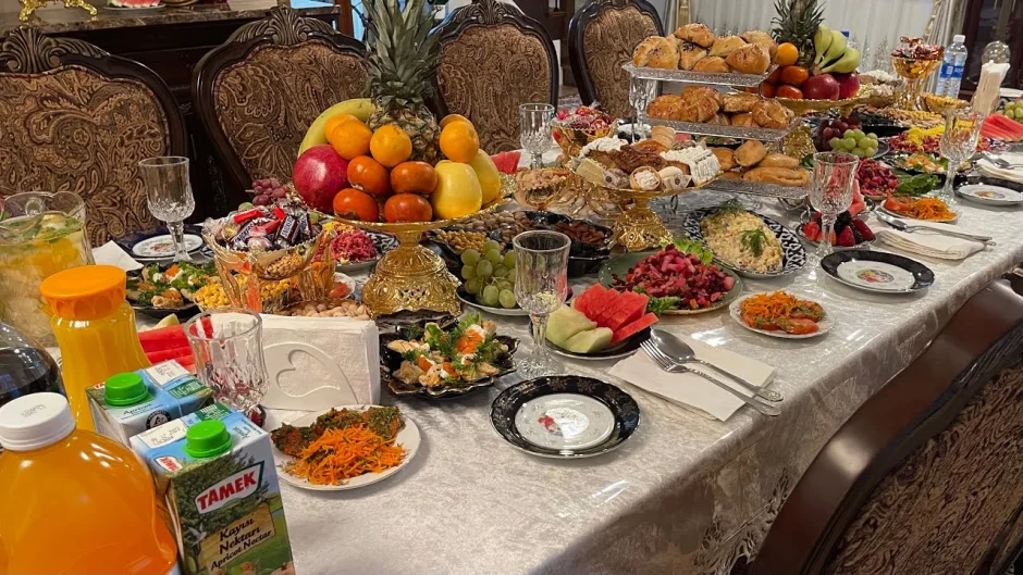 Зани ҳунарманду сариштакор хазина аст