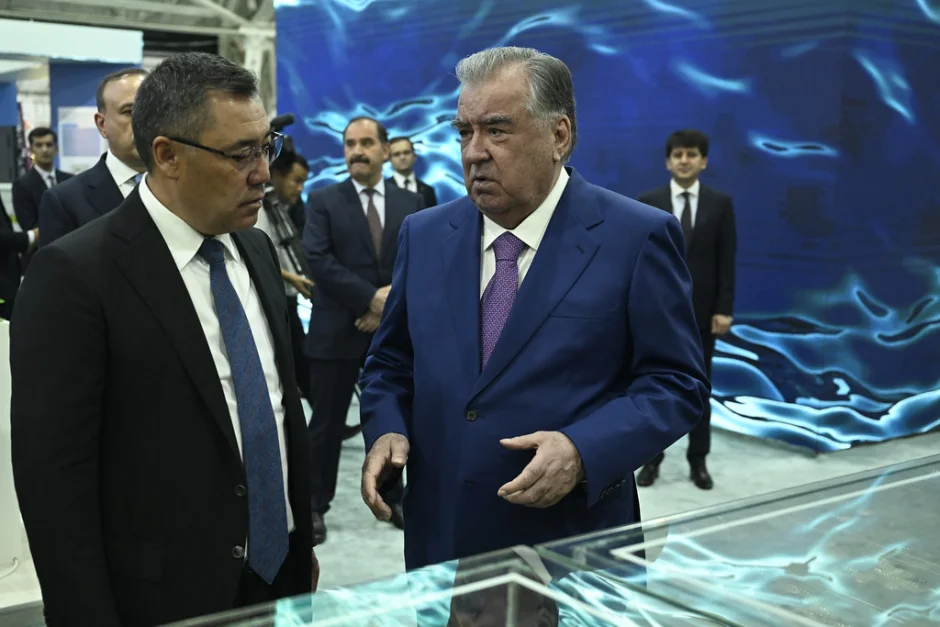 Боздид аз Намоишгоҳи молу маҳсулоти Тоҷикистон ва Қирғизистон дар маркази “ЭКСПО”