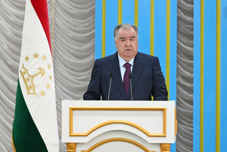 Мулоқот бо бунёдгарони неругоҳи барқии обии Роғун