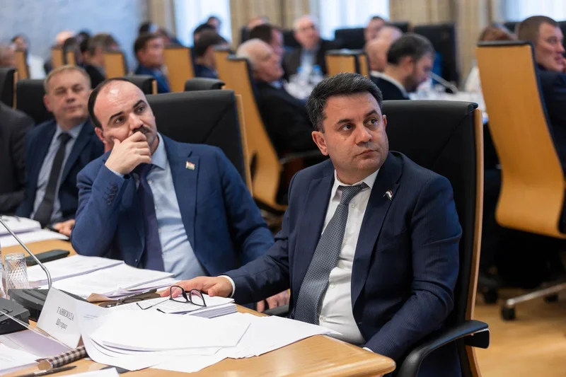 Муҳокимаи лоиҳаи барномаи кори қонунгузории АБ СААД
