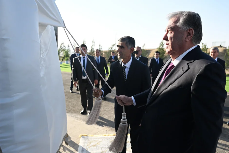 Ба истифода додани корхонаи ҶДММ Парандаи Пушинги ноҳияи Данғара
