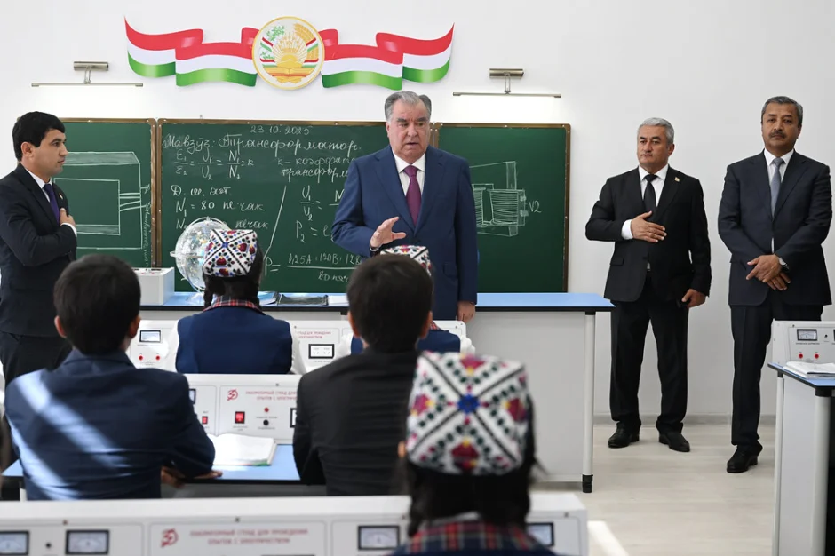 Ифтитоҳи Муассисаи таҳсилоти миёнаи умумӣ №1 дар шаҳраки ноҳияи Данғара