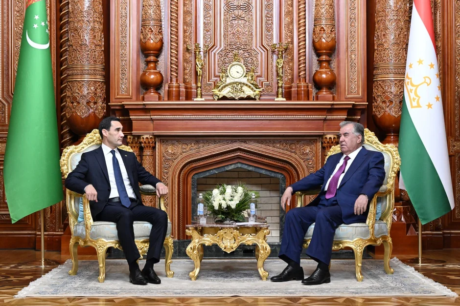 Мулоқот бо Президенти Туркманистон Сердар Бердимухамедов