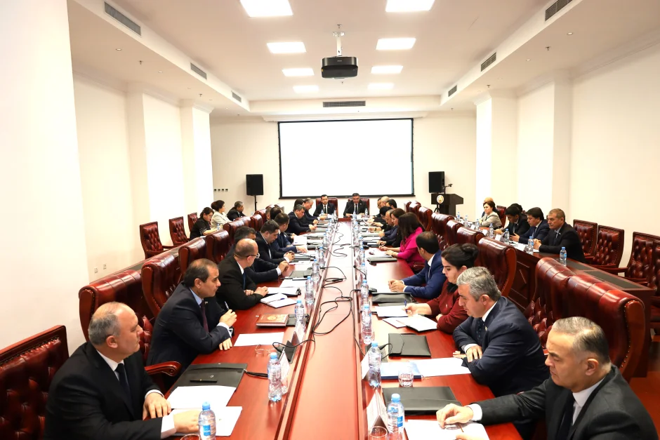 Нақши парламент дар рушди инноватсия баррасӣ шуд