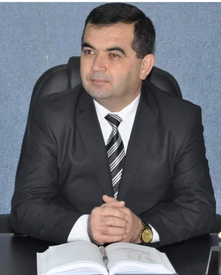 Омӯзгор, олим ва намояндаи мардум