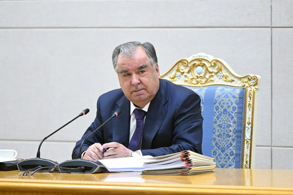 Хуршеди мулкпарвару султони додгар
