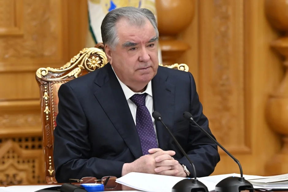 Меҳрномаи як ҳамзабон ба Пешвои тоҷикони ҷаҳон Эмомалӣ Раҳмон