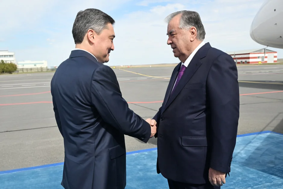 Оғози сафари корӣ ба Ҷумҳурии Қазоқистон
