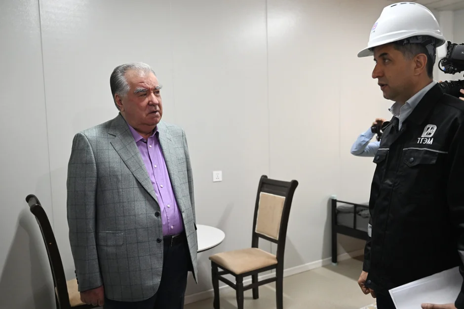 Боздид аз хобгоҳи бунёднамудаи ҶСК Тоҷикгидроэлектромонтаж дар Неругоҳи Роғун